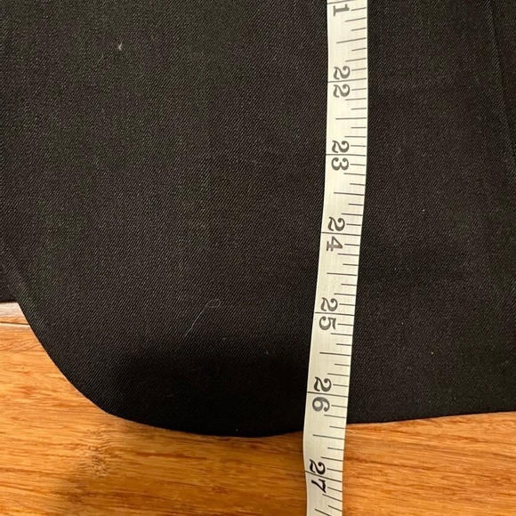 Ann Taylor Loft Plain Black lined one button blazer jacket w/ pockets Size 10 - Picture 11 of 12